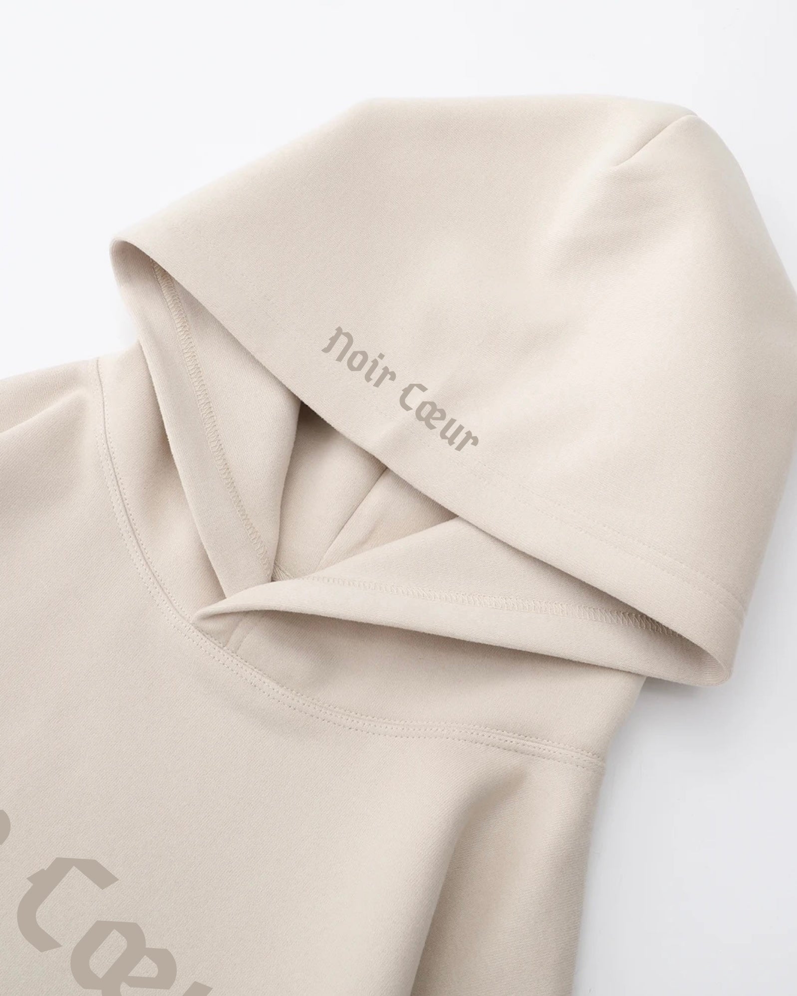 Noir Cœur Hoodies/ Sweaters